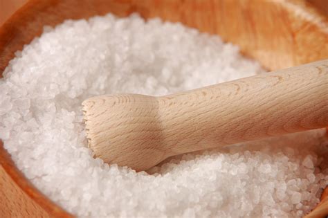 Cara Menghilangkan Bau Badan Dengan Garam